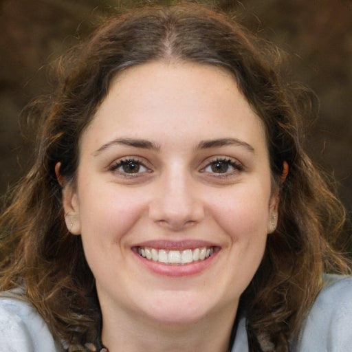 <strong>Emily R.</strong>